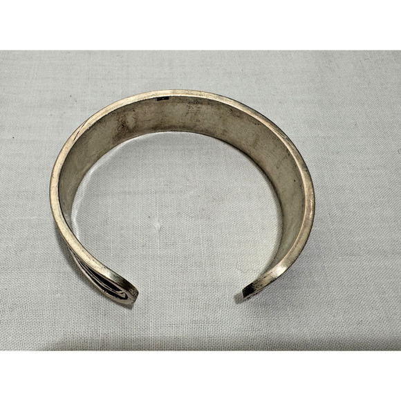 Vintage Egyptian Hieroglyphs Sterling Silver Bracelet Cuff 50 grams Storyteller - Picture 9 of 10